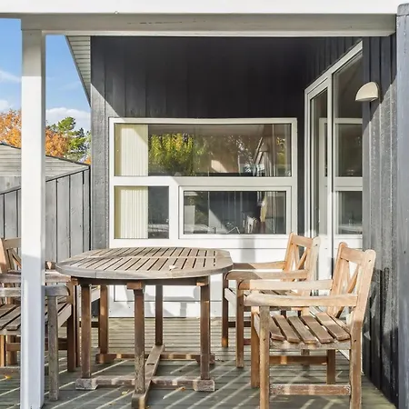 Yma - 250m From The Sea By Interhome Semesterbostad